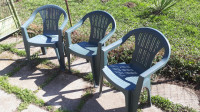 Set zelenih plastičnih vrtnih stolica 3kom