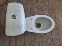 WC školjka+keramički vodokotlič+daska - sve novo