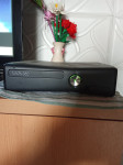XBOX 360 sa 65 igrica