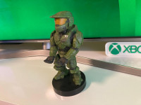 Halo: Master Chief - Mobile Phone & Gaming Controller Holder