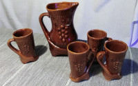 Keramika - vrčevi za vino, posude za hranu, ukrasna čizma