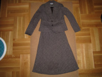 Elegantni ženski kostim Mana vel. 40