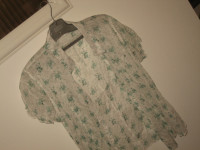 PAMUČNA BIJELA KOŠULJA NA CVJETIĆE VEL. 38 - NOVO