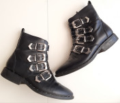 Crne gležnjerice like Zara 38