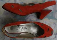 Kožne-velur, udobne ženske sandale br.39 15 Eu.