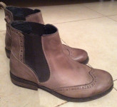 Kožne visoke cipele, broj 39