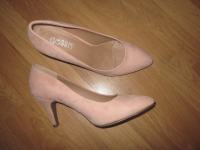svijetlo roze cipele