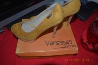 Ženske cipele bedž boje broj 40 nove