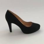 SNIŽENO Ženske crne cipele broj 39