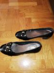 Ženske crne lakirane cipele Novo