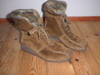 ŽENSKE TOPLE KOŽNE CIPELE 37