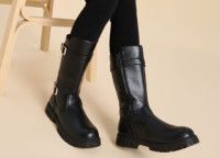 CRNE ČIZMICE BR. 37 - NOVO