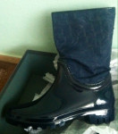 Prodajem čizme calvin klain
