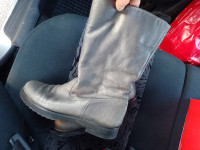 SVIGH br. 42 kožne postavljene udobne i tople čizmice