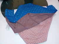 3 komada gaćice vel. L = 10 eur