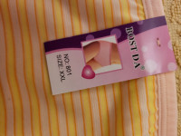 Nove gačice s etiketom