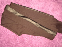 CRNE HLAČE S KOŽNIM DETALJIMA Vel 40