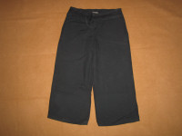 Ženske 3/4 hlače  Terranova vel. 38