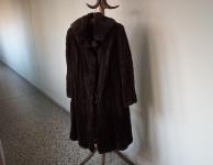 Krznena ženska bunda, dugačka, smeđa, povoljno prodajem 85 eura