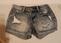 Kratke traper hlače xs veličina