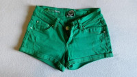Zelene kratke hlače vel. XS