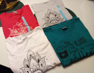 4 KOM MAJICE KRATKI RUKAV VEL. L - NOVO - SVE ZA 25 EUR