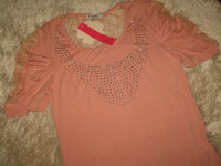 ROZA MAJICA S ČIPKANIM DETALJIMA VEL. M/L - NOVO