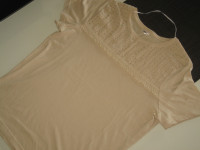 BEŽ MAJICA VEL. L - NOVO