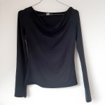 Crna  uska majica rolka 36