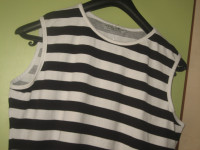 HENNES MAJICA NA PRUGE VEL. L