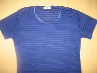 PLAVA MAJICA vel. 38 NOVO
