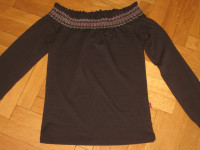 MAJICA  CRNA S ETNO UZORKOM vel.38/40