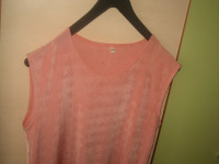 MAJICA BEZ RUKAVA - BLUZICA VEL. 38 NOVO