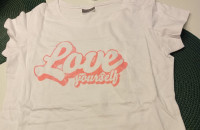 MAJICA S NATPISOM love yourself VEL. XL - NOVO S ETIKETOM