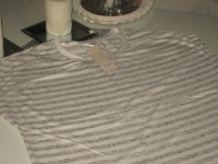 MAJICA NA PRUGE VEL. L  NOVO