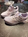 NOVO!!!!  ŽENSKE ADIDAS 42 BROJ