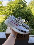 Yezzy Boost 350 V2 “Zebra” brojevi 38 i 41