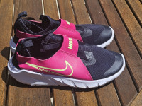 Zenske Tenisice - Nike - br.38  - Kao novo