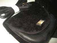 CRNA TORBA KOMBINACIJA KOŽE I PLIŠA - NOVO