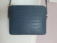 Plava torbica od kože Anna Morellini