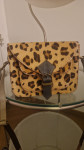 Kožna torba s leopard uzorkom