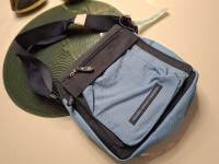 PLAVA SPORTSKA TORBA - NOVO S ETIKETOM