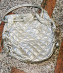 srebrna torba