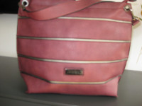 Nova veća torbica 36 š x 30 v cm (podnica 31 x 13 cm), bordo boje,