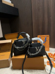 Ženska torba torbica Louis Vuitton Capucines