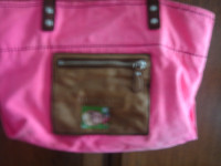 ženska torbica,atraktivna,extravagantna-posebna,sa neseserom,vid slike