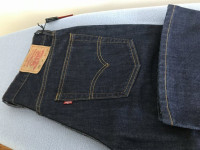 Levi’s ženske traperice (trapez) vel 42-44 (W33/ L34) **NOVO**