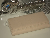 NOVI BEŽ  NOVČANIK