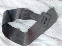 SIVI BRUŠENI REMEN - NOVO