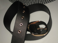 CRNI REMEN S ZLATNOM KOPČOM VEL. 85 cm - NOVO